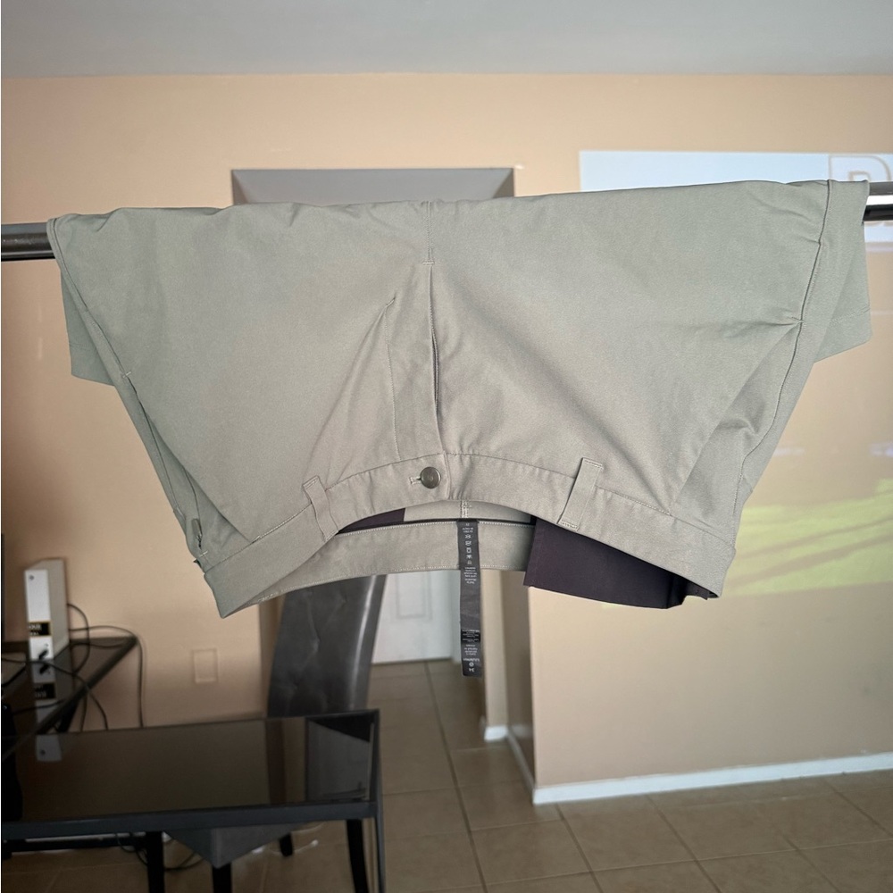 Lululemon Athletica Light Gray Cropped Jacket